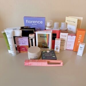 NIB Makeup and skincare Sample Set